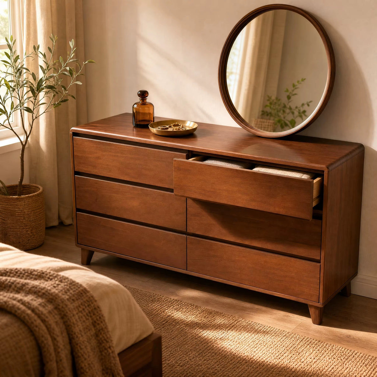 Commode basse 6 tiroirs noyer, 156 cm, mise en situation