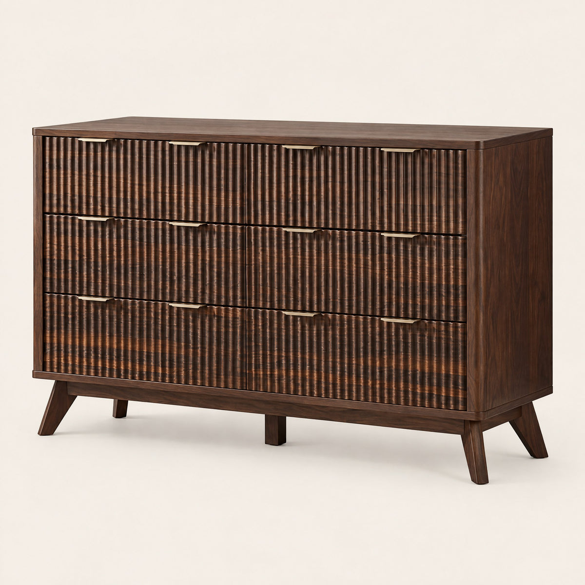 Commode cannelée 6 tiroirs noyer foncé, pieds compas, vue de trois quarts