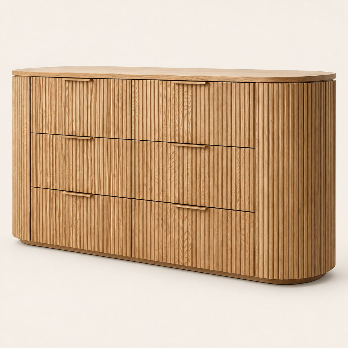 Commode cannelée arrondie 6 tiroirs, chêne naturel, vue de trois quarts